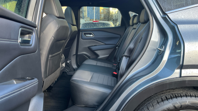 Nissan Qashqai 1.3 DiG-T MH 158 Tekna 5dr 4WD Xtronic Petrol Hatchback